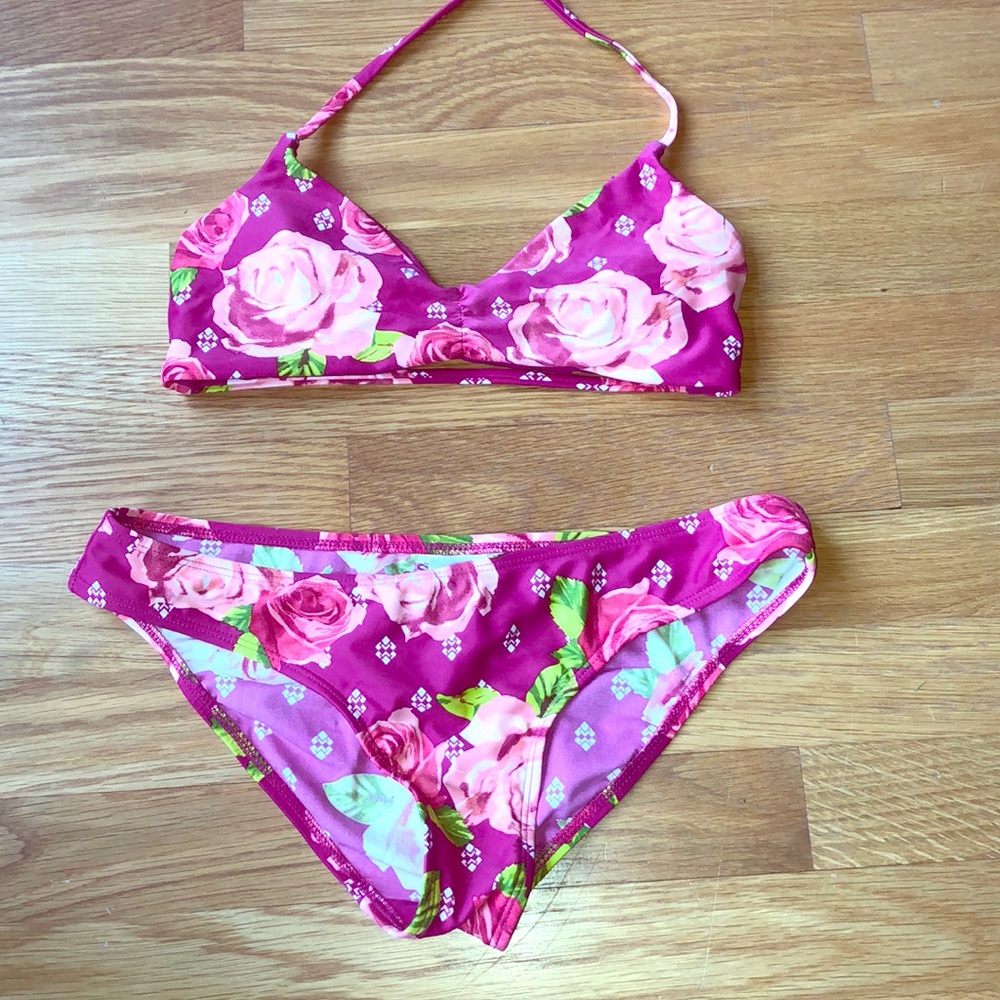 Rose bikini